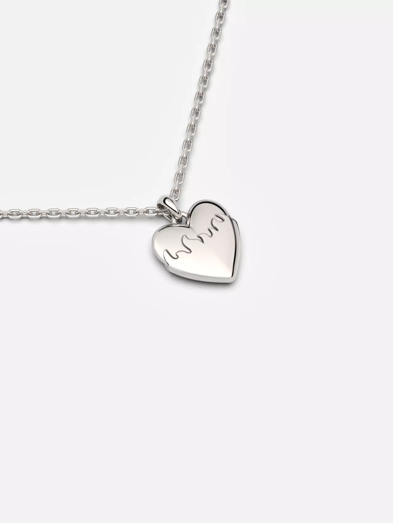 fire heart pendant.3 f